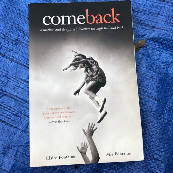 Books - Picture 9 of 16